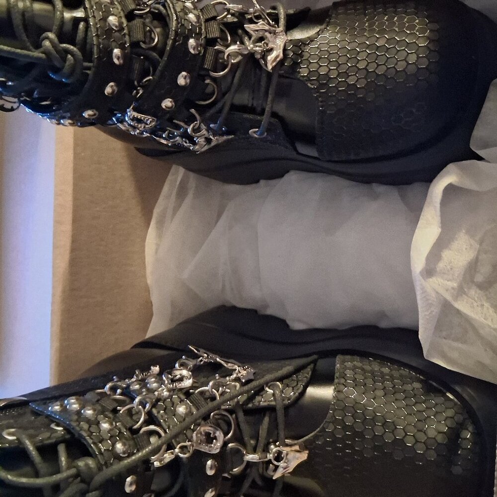 Gothic Platforms - image 1